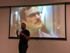 4 yrs ago, relationship in “Her” was considered sci-fi. In 2017, “it’s pretty frigging close.” Hardware exists now. #YOWConnected @whalec https://t.co/9kmYXsEAfF