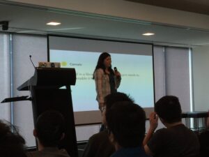 Very helpful of @zarahjutz to share the caveats and things she found confusing in her journey with data bindings. #devfest17 @gdgmelbourne https://t.co/e1zwmI1TJU