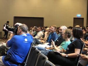 The audience goes all Fonzie as @allPowerde and @lynnlangit tell us about the genetic basis for the hitch-hiker thumb. 😂 #yow17 https://t.co/0bopoDDAW6