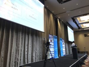 Such great energy from @ghohpe in day 2's opening keynote. Love the cameo by 🐭! #yow17 https://t.co/kGbb4jCp9q