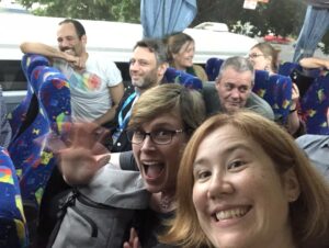 The true story of @yow_conf is one of group transport. 😂 @MichelePlayfair @JoshuaKerievsky @pcalcado @davefarley77 @apaipi #yow17 https://t.co/jGHGAunH9u