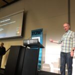 Nigel from @brisruby introducing @davefarley77's talk on Reactive systems! (Great meetup group, incidentally.) #yow17 https://t.co/fiqXCcfJWr