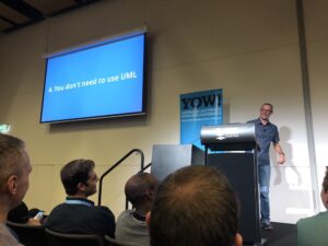 The room broke into spontaneous applause as @simonbrown said architects "don't need to use UML." 😂 #yow17 https://t.co/bwwZTXpXgx