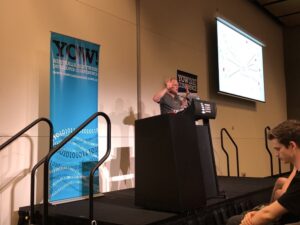 How @REA_Group does FP: weekly guild meetings; shared norms; chat channels; and a central experts group. Guild meetings are important for establishing norms and an esprit de corps! @KenScambler #yow17 https://t.co/iIY737iqYa