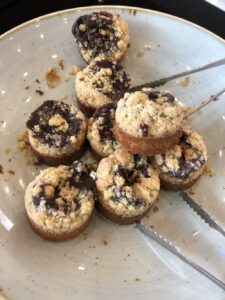 I was excited to see during tea break that Brisbane saw the Nutella doughnuts from #yow17 Melbourne and decided to top them with a Nutella custard crumble brioche. 😍 (Sorry @polleyg...) https://t.co/idQ7Pe6X7X