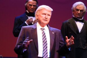 RT @JohnCohen1: Trump robot in the Hall of Presidents looks like a 71-year-old Chucky doll. https://t.co/yLCBmhpNvG