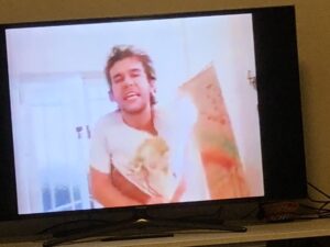 I'm glad Barnesy is still kicking, but I happened to catch the original "Cheap Wine" video earlier this year and IT CHANGED MY LIFE. #hotbarnesy #SydneyNYE https://t.co/0ZwiA12kGx