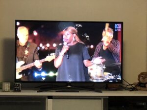 "Hey Google, how old is Marcia Hines?" SIXTY FOUR. Damn, lady. She looks amazing. #SydneyNYE https://t.co/xaXjGF4XKI