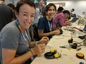 RT @nickyringland: So much fun assembling the LoliBot at #LCA2018 https://t.co/PqHwzwGBaO