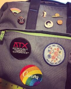 Bag adornment: new rainbow lightsaber pin thanks to @jpofoz! Also finally attached my patches. ❤️🌈 @canvalife https://t.co/iQBIyicNW9 https://t.co/qawNUy56DZ