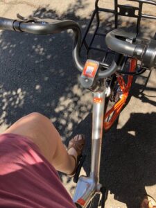 Blog post: I Rode a Share Bike So You Don’t Have To. Oh yes, I really did. (SPOILER: IT SUCKED.) https://t.co/ggJjDpqFiQ 🚲😡 https://t.co/dDLA3sz8rJ