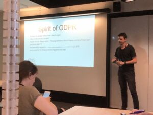 Learning about GDPR from Mike Robins from @snowflake_data. If your website has users in the EU and you collect personal information, you need to know about this. #measurecamp https://t.co/BsFCM7Vp3B https://t.co/bp7mo1Ro78