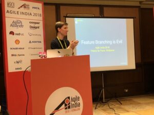 I have to give @tdpauw props for his excellent talk title: “Feature Branching is Evil.” 👏😈 #AgileIndia2018 https://t.co/wQxrnwKPeC