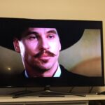 He giggles like a little boy at every single Doc Holliday line. 😂 https://t.co/XGvuIP8NI6