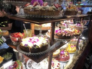 @Asher_Wolf The window at Hopetoun Tea Rooms. ❤️🍰 https://t.co/h9xaazfAZ0