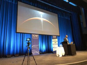 Major geekery as @tomaszbednarz ends his talk with demoscene visualisations based on 2001: A Space Odyssey. All graphics and music in just 64kB! #YOWData https://t.co/xAnfGxkpYe