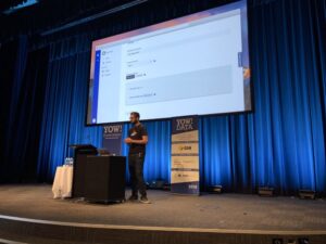 Great demo of @Atlassian’s self-service portal - Transformation As A Service. (I love when a speaker records a demo and then narrates it! Pro move from @rohandhupelia.) #YOWData https://t.co/xoyBbQykXz