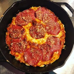 I made Ramen Crust Pizza! Now to watch the Royal Wedding... 🍕👑 https://t.co/4zCPEL0B6I https://t.co/AVzmAQxxZW