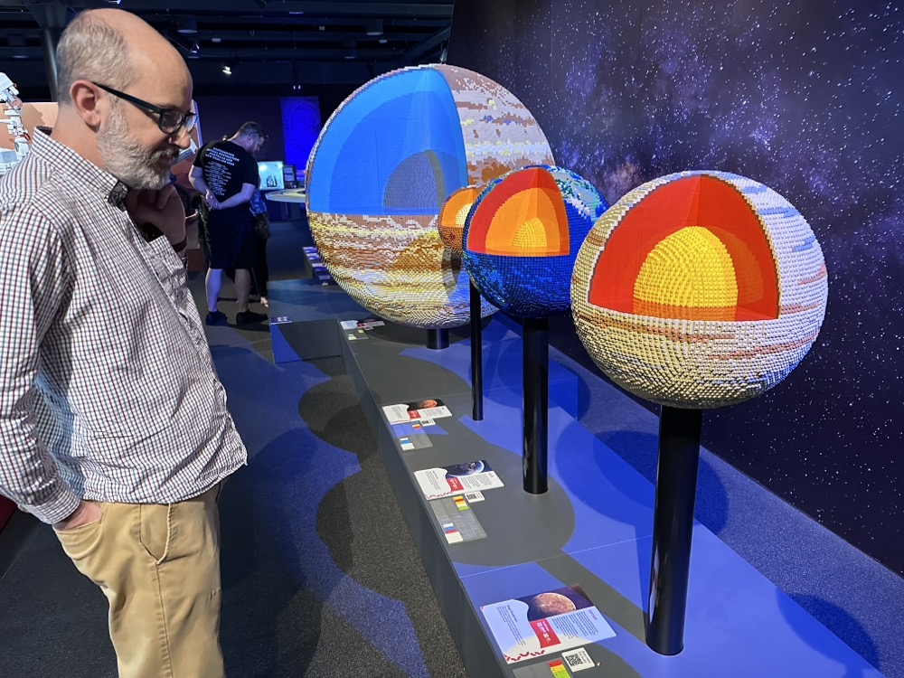 Lego planets