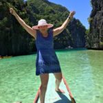 Island hopping in the Philippines. I'm the Queen of the World!