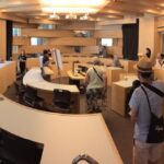 Oval classroom. Teaching in the round! (Panorama mode does weird things to moving people.) #utsgehry #utsreveal