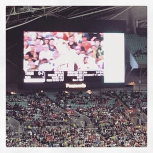 Brett Lee bowled so many wides in the 1st over that the stats line scrolled off the Jumbotron screen! #uifail #bowlerfail