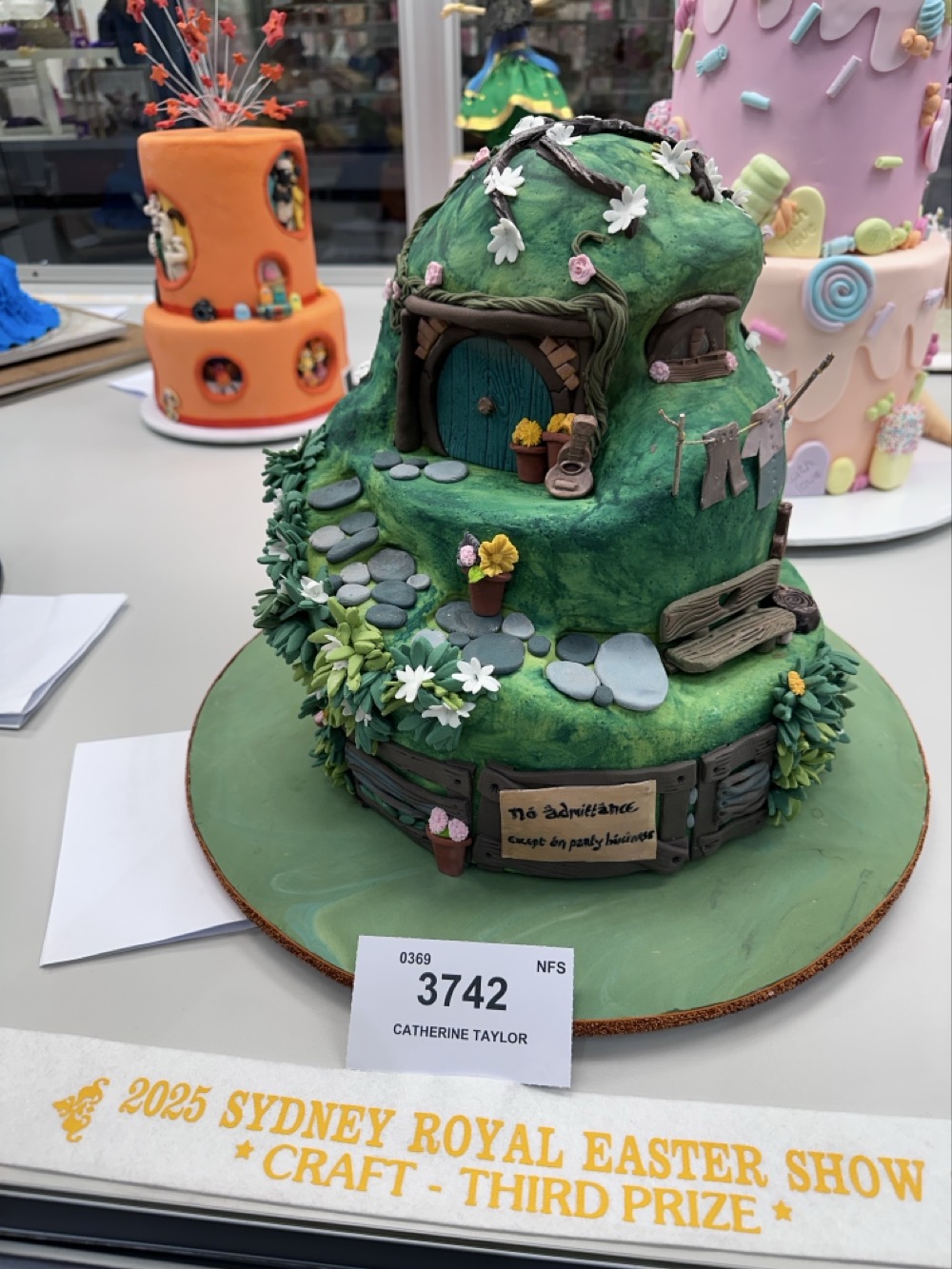 Bag End cake